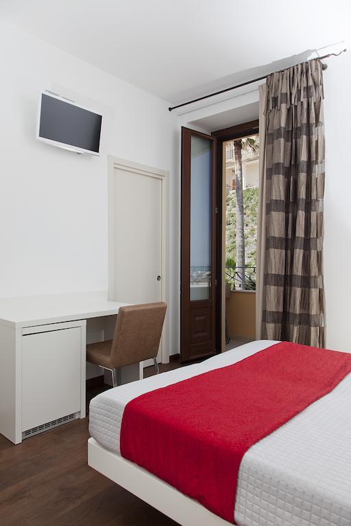 Iamartino Quality Rooms Termoli Room photo